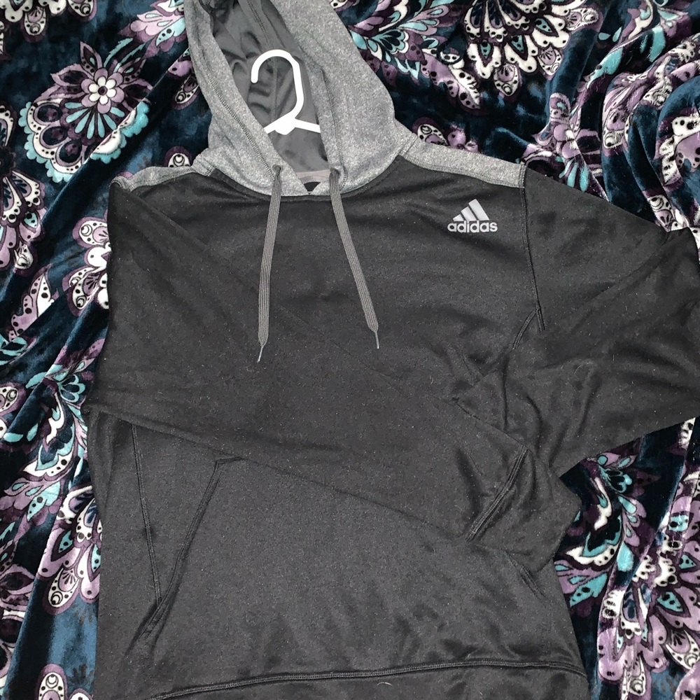 Adidas Sweatshirt